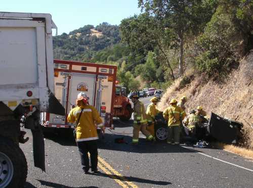 072012clearlakeoakscrash3