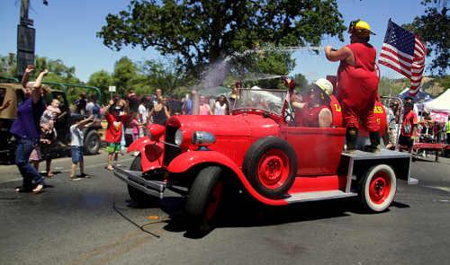 063012paradefiretruck