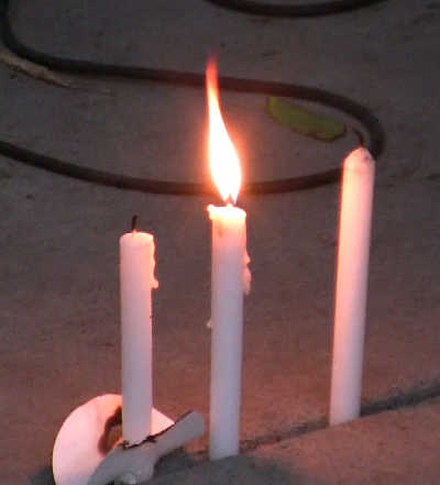 051913mikaelavigilcandles