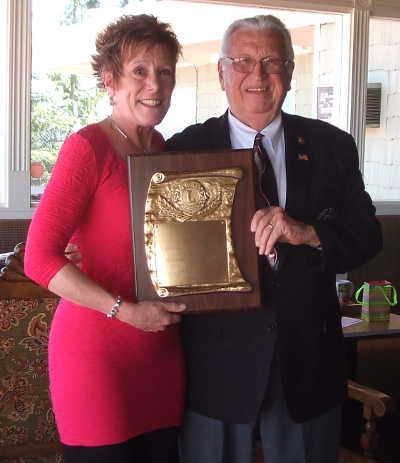041714annajonesaward