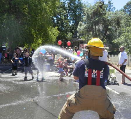 052514paradefirehose