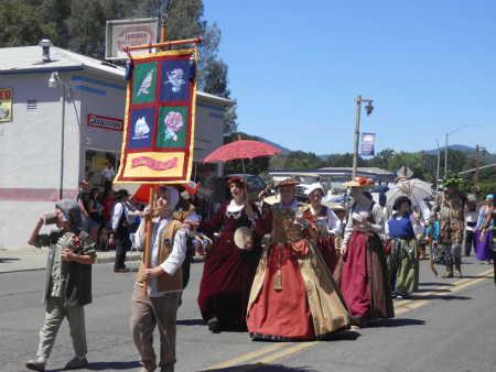 052514paraderenfaire