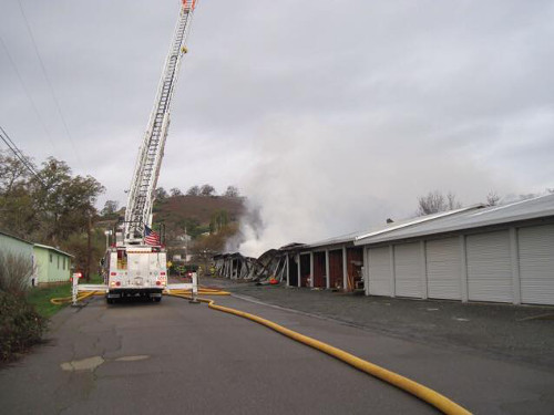 lakeportministoragefire