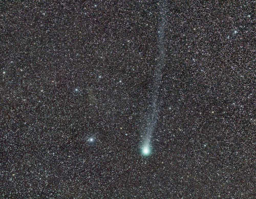 022215cometlovejoy